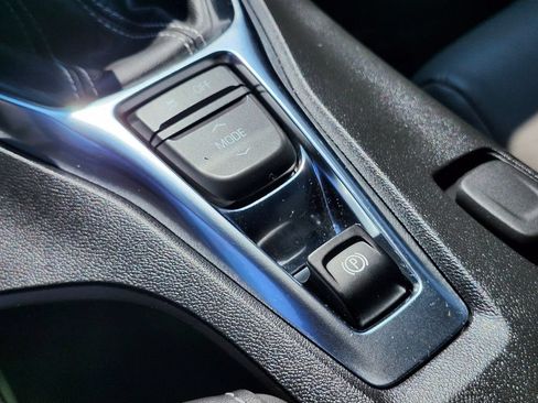 Used 2022 Chevrolet Camaro LT RWD image 19