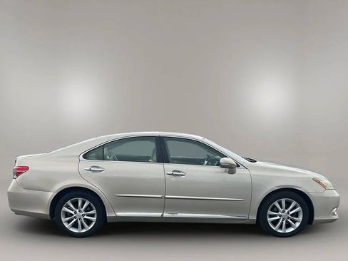 Used 2010 Lexus ES 350 w/ Preferred Accessory Package FWD image 8