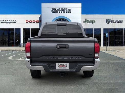 Used 2023 Toyota Tacoma SR5 RWD image 8