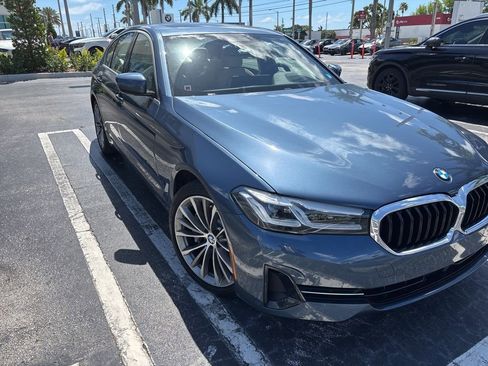 Used 2023 BMW 530i w/ Premium Package RWD image 5