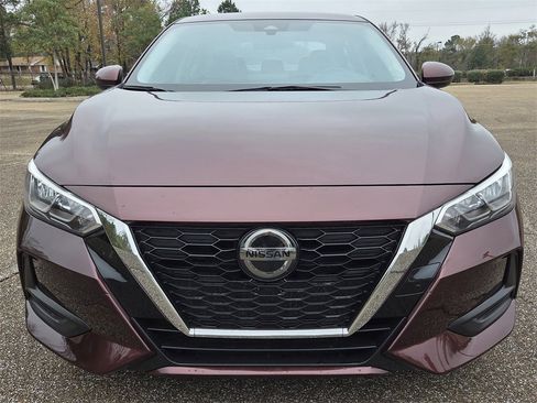 Used 2023 Nissan Sentra SV image 3