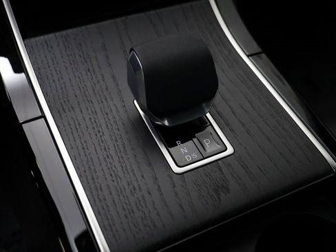 New 2026 Land Rover Range Rover Evoque Dynamic SE image 13