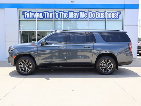 Used 2021 Chevrolet Suburban Z71 AWD/4WD image 7