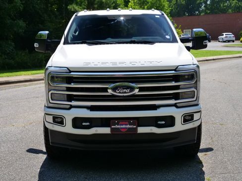 Used 2024 Ford F250 Limited w/ FX4 Off-Road Package AWD/4WD image 5