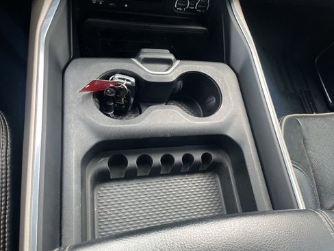 Used 2019 RAM 3500 Laramie image 43