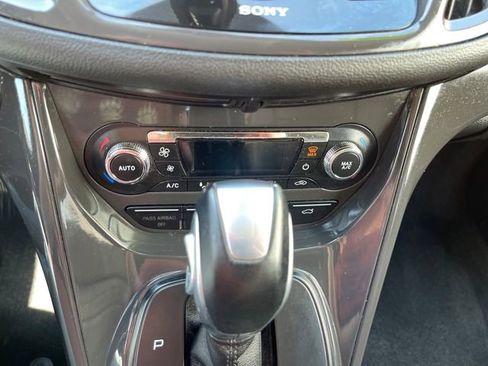 Used 2014 Ford Escape Titanium image 18