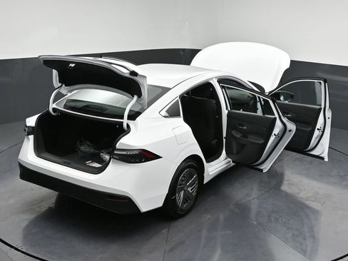 New 2026 Nissan Sentra S w/ Floor Mat Package image 31