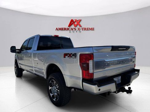Used 2017 Ford F350 Platinum w/ Platinum Ultimate Package image 3