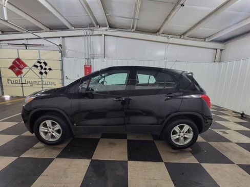 Used 2018 Chevrolet Trax LS AWD/4WD image 9