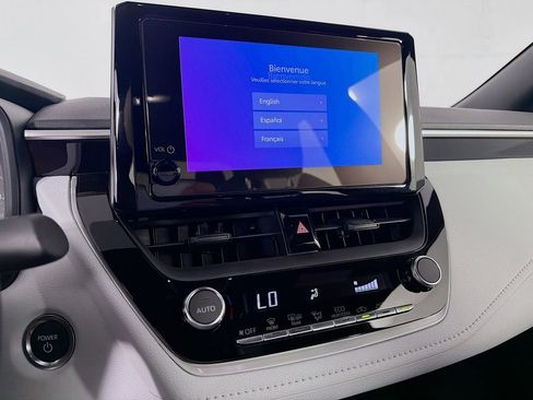 Used 2025 Toyota Corolla SE FWD image 18