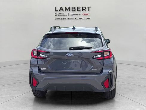 Used 2024 Subaru Crosstrek 2.0i Premium AWD/4WD image 4