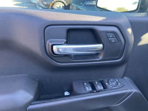 Certified 2022 Chevrolet Silverado 1500 Custom image 18