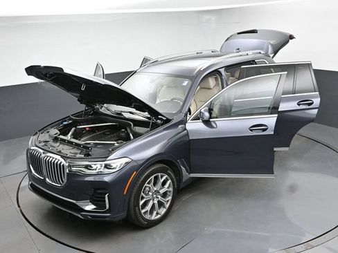 Used 2019 BMW X7 xDrive40i w/ Premium Package AWD/4WD image 48