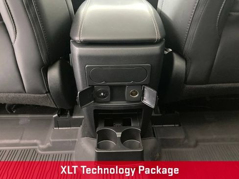 Used 2023 Ford Explorer XLT w/ Equipment Group 202A AWD/4WD image 17