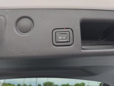 Used 2024 Chevrolet Equinox LT w/ LPO, Floor Liner Package AWD/4WD image 24