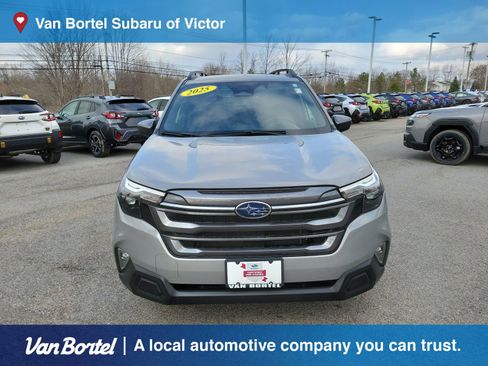 Certified 2025 Subaru Forester Premium image 8