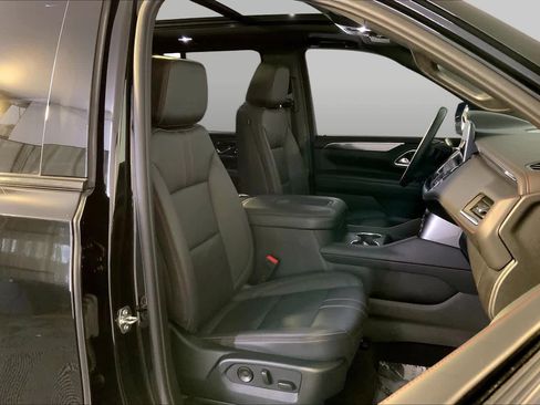 Used 2023 Chevrolet Tahoe RST w/ Luxury Package AWD/4WD image 8