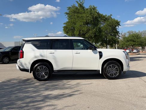 New 2026 Nissan Armada SL w/ Captain's Chari Seat Package AWD/4WD image 4
