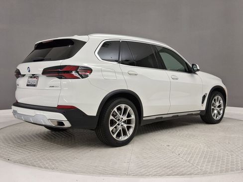 Certified 2024 BMW X5 xDrive40i w/ Parking Assistance Package AWD/4WD image 26