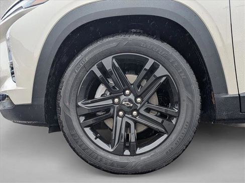 New 2026 Chevrolet Trax ACTIV w/ Sunroof Package image 18