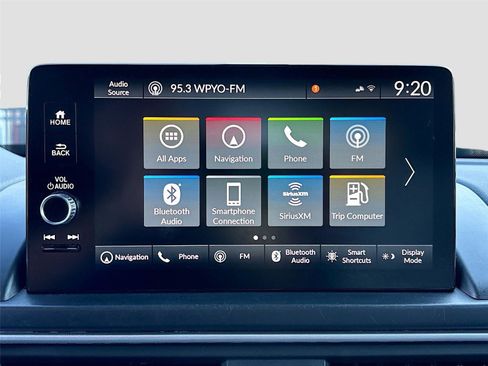 Certified 2024 Honda Pilot Touring image 17