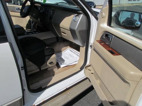 Used 2010 Ford Expedition Eddie Bauer AWD/4WD image 19