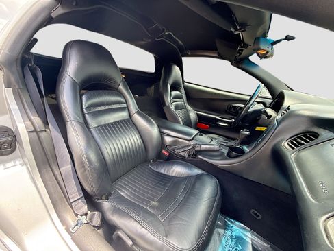 Used 1997 Chevrolet Corvette Coupe RWD image 16