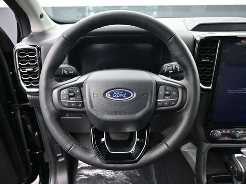 New 2025 Ford Ranger Lariat w/ Chrome Accent Package AWD/4WD image 16