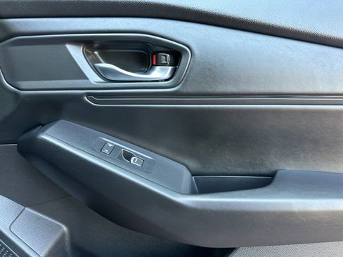 Used 2023 Honda Accord EX image 18