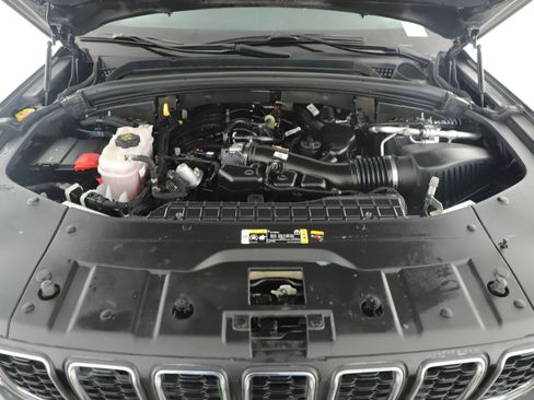 Certified 2021 Jeep Grand Cherokee L Laredo w/ Luxury Tech Group I image 6