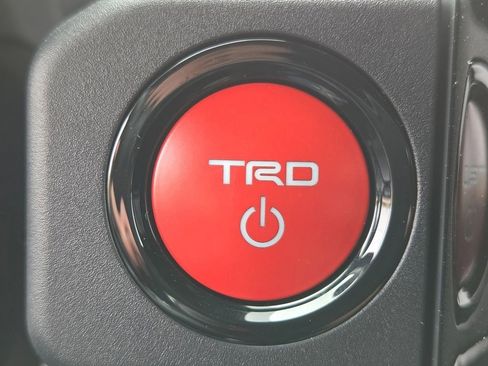 New 2026 Toyota 4Runner TRD Off-Road Premium AWD/4WD image 40