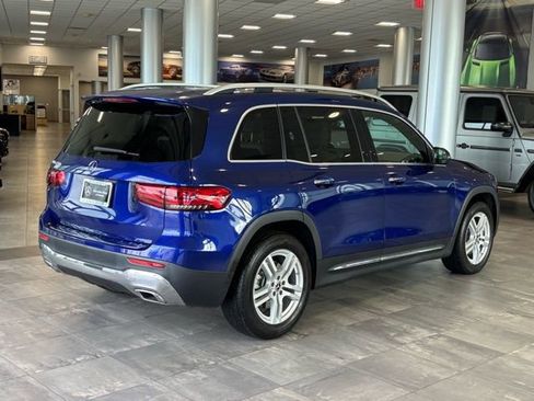 Used 2023 Mercedes-Benz GLB 250 image 2