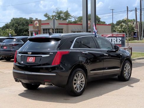 Used 2017 Cadillac XT5 Luxury w/ Driver Awareness Package FWD image 8