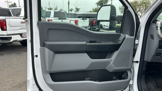 New 2026 Ford F550 4x4 Crew Cab Super Duty image 14