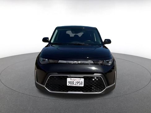 Used 2025 Kia Soul LX w/ LX Technology Package image 4