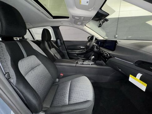 New 2026 Nissan Sentra SV w/ SV Convenience Package FWD image 10