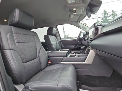 Used 2024 Toyota Tundra Limited w/ TRD Off-Road Package image 29