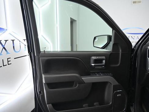 Used 2017 Chevrolet Silverado 1500 LTZ Z71 w/ LTZ Plus Package AWD/4WD image 17