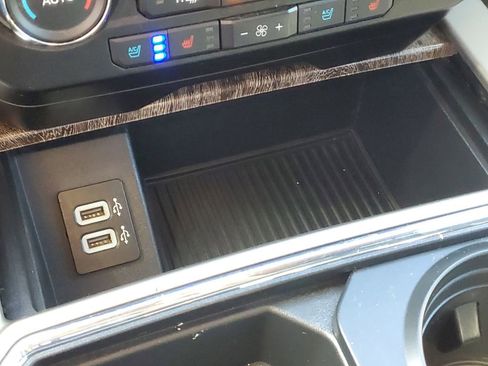 Used 2019 Ford F250 Lariat image 29