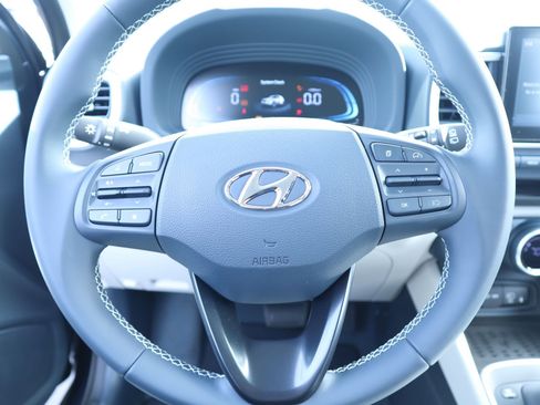 New 2026 Hyundai Venue SEL FWD image 10