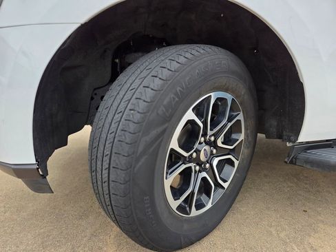 Used 2024 Ford Expedition Max XLT image 34