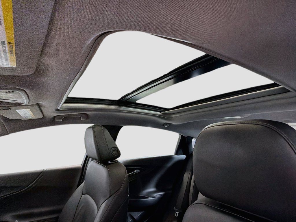 Used 2021 Chevrolet Malibu Premier FWD image 22