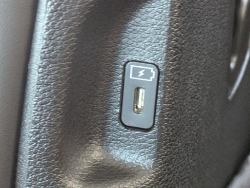 New 2025 Kia Telluride S image 19