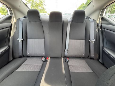 Used 2025 Nissan Sentra SV FWD image 37