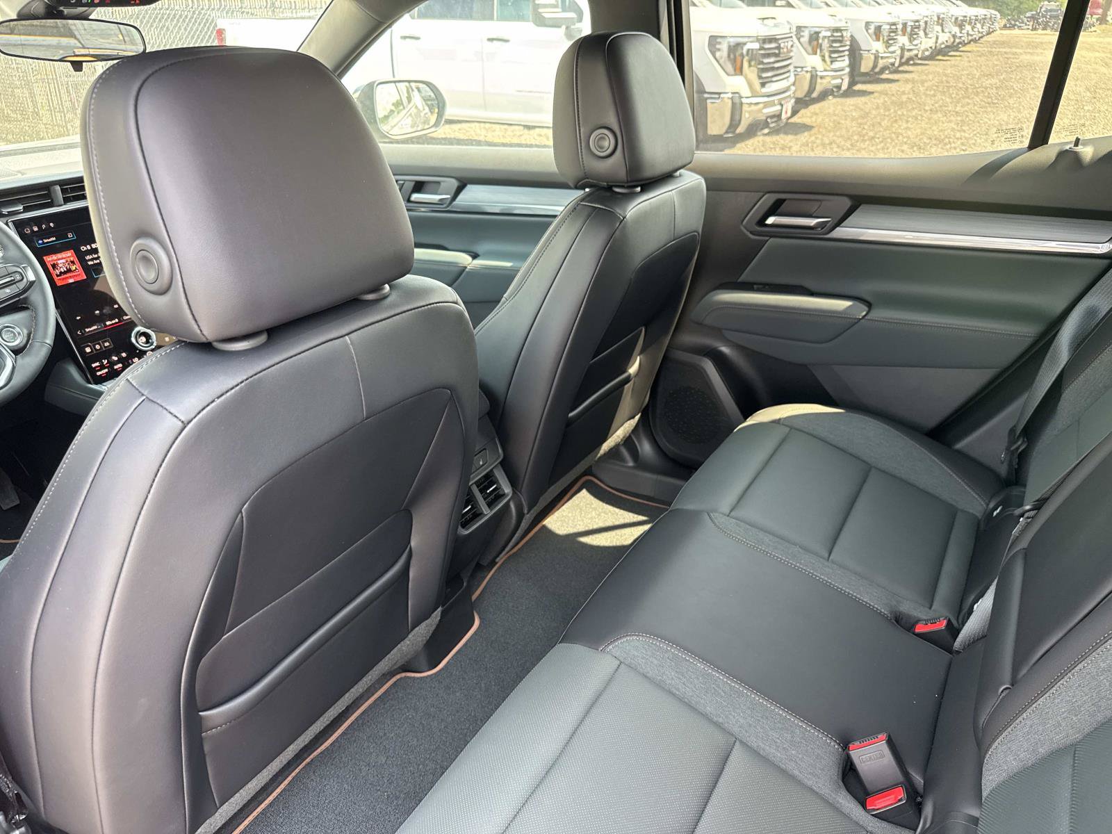 New 2026 GMC Terrain AT4 w/ Convenience Package III AWD/4WD image 14