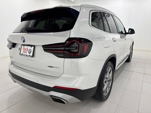 Used 2022 BMW X3 xDrive30i w/ Premium Package AWD/4WD image 5