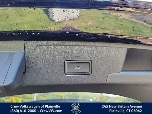 New 2026 Volkswagen Atlas Cross Sport SE image 55