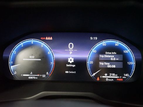 Used 2023 Toyota RAV4 Limited image 15