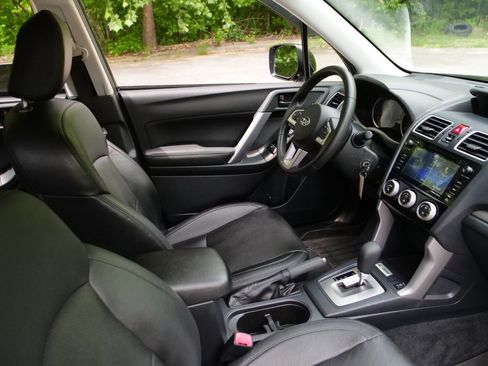 Used 2018 Subaru Forester 2.5i Premium w/ Protection Package #1 AWD/4WD image 40