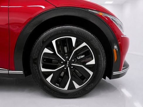 Used 2024 Kia EV6 Wind w/ Wind Technology Package AWD/4WD image 8